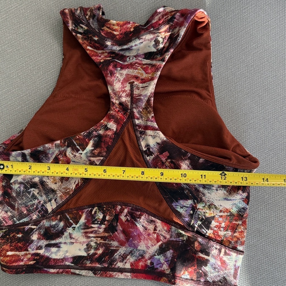 Lululemon Everlux and Mesh Cropped Tank Size 6 - Picture 6 of 8